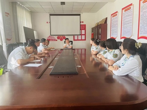 18白合收费站组织召开2024年劳动节前安全生产工作部署会议照片.jpg 18白合收费站组织召开2024年劳动节前安全生产工作部署会议照片.jpg